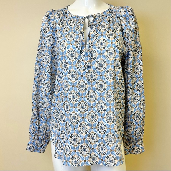 NWT LOFT Shimmer Medallion Tie Neck Blouse Small - Picture 4 of 11